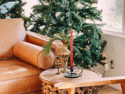 Intimate Wedding Lounge Seating for Small Weddings